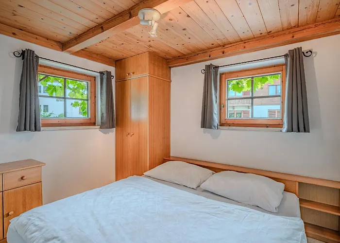 Semesterbostad Jaklitsch Xl